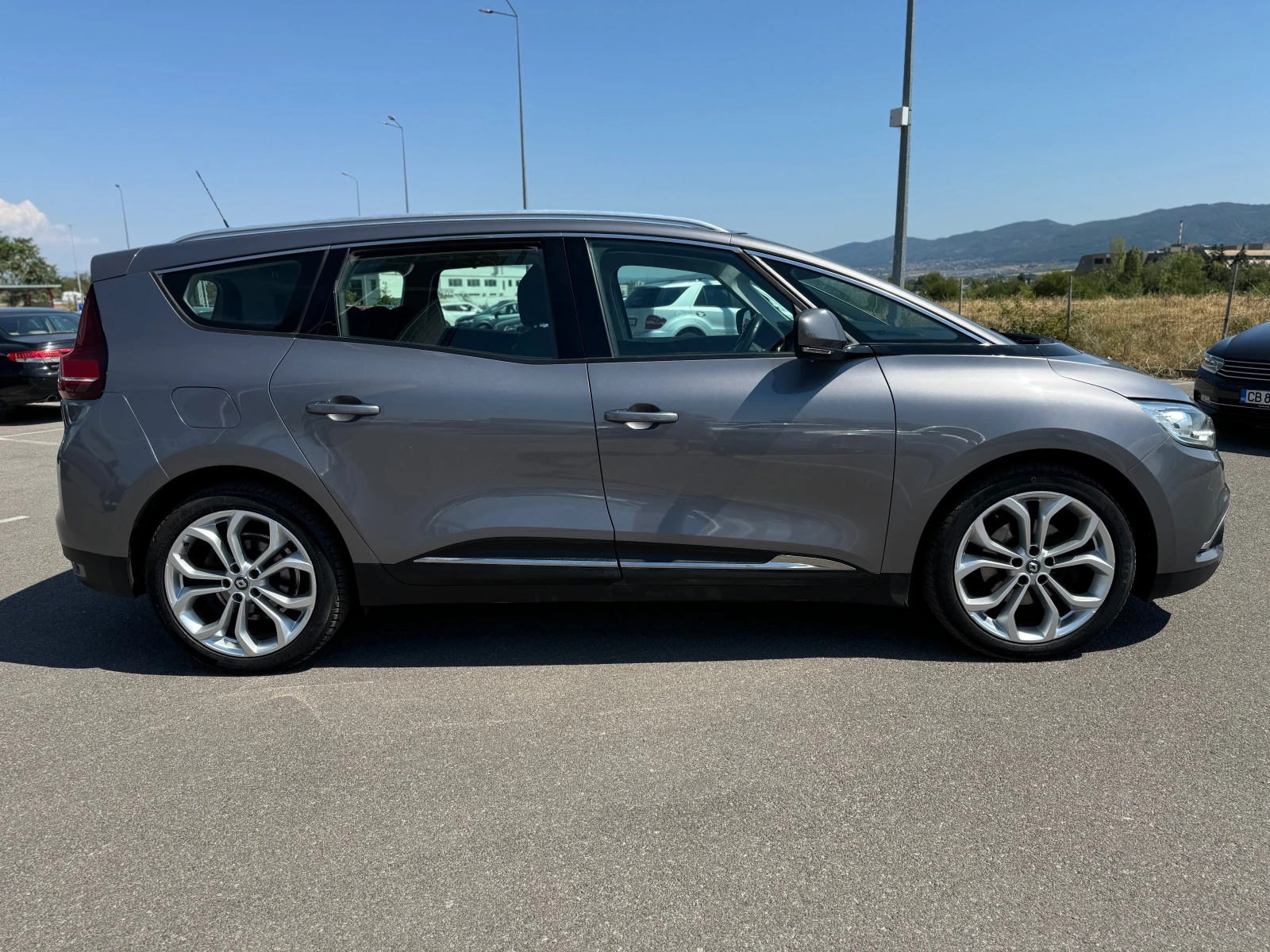 Renault Grand scenic 1.5dCI-AUTOMATIC-NAVI-7места - изображение 4