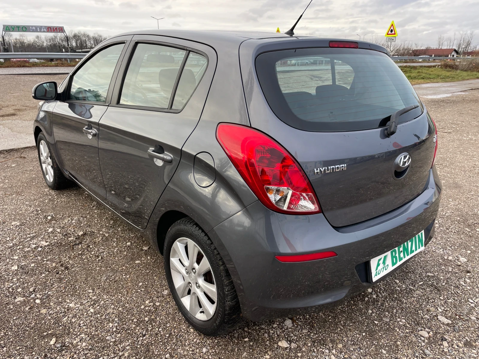Hyundai I20 1.2i-GAS-BRC-NAVI-ITALIA | Mobile.bg — изображение 11