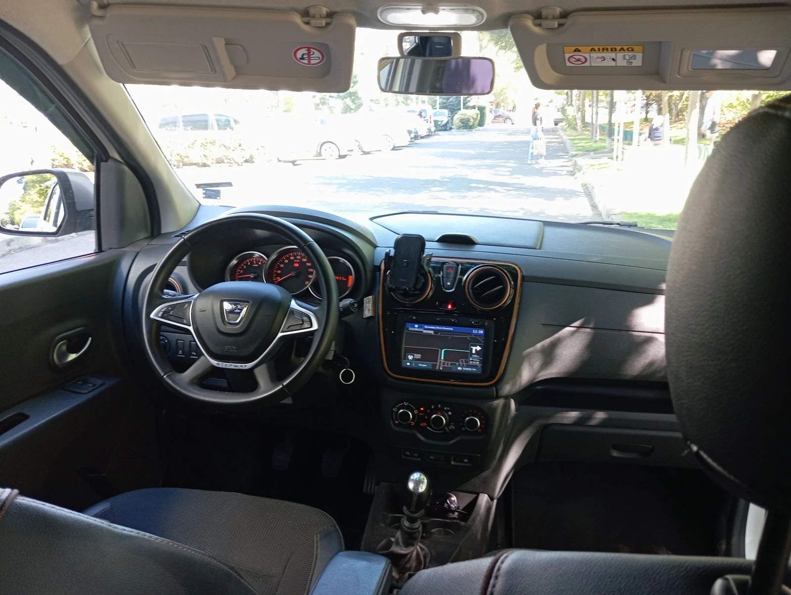 Dacia Lodgy 1.5dci.7m - изображение 8