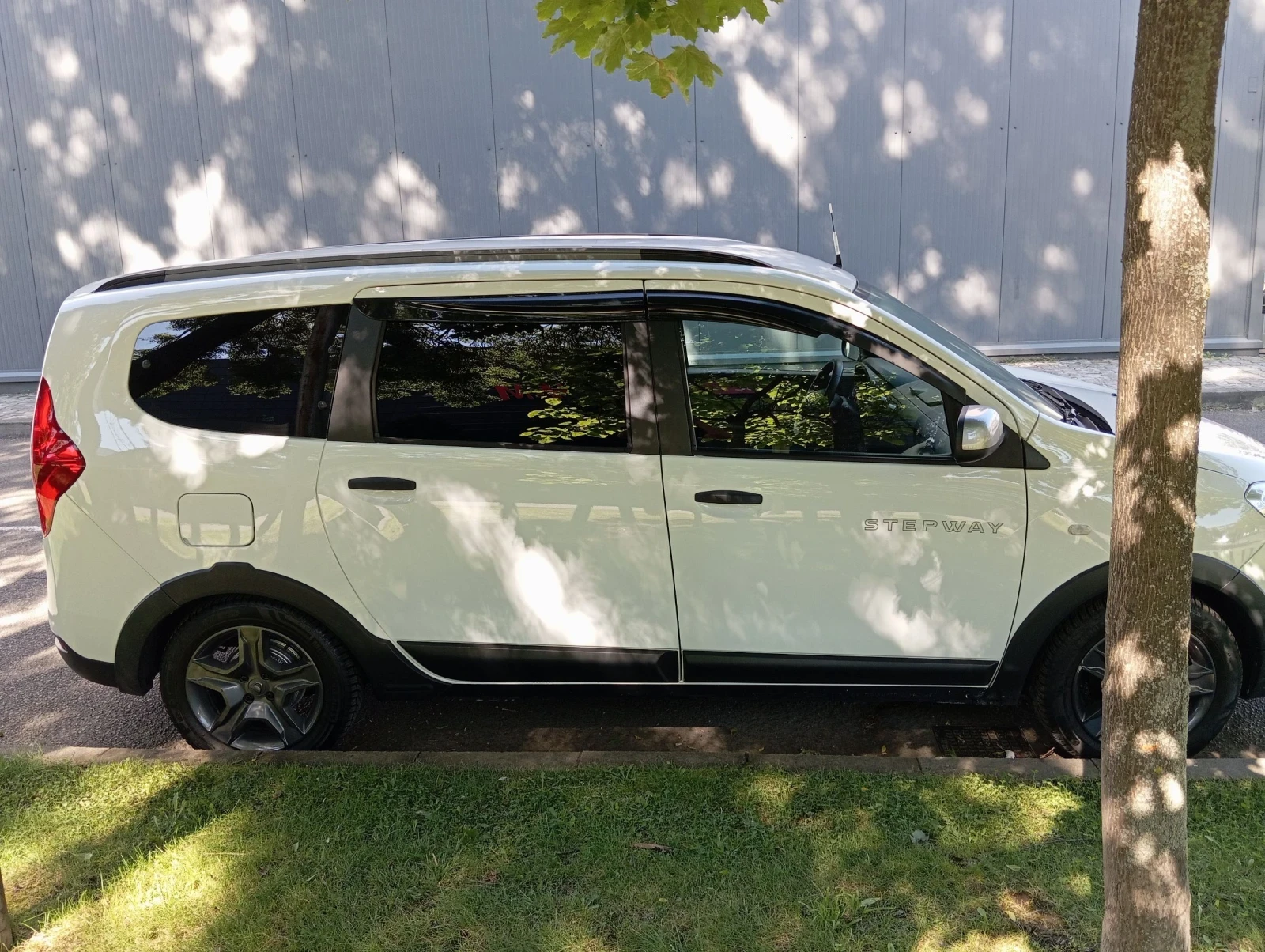 Dacia Lodgy 1.5dci.7m - изображение 4