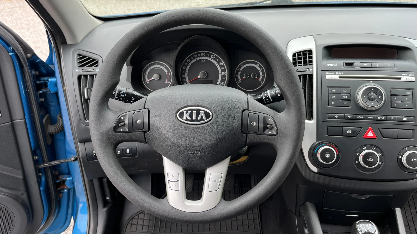 Kia Ceed 1, 6 COOL 90 - изображение 7
