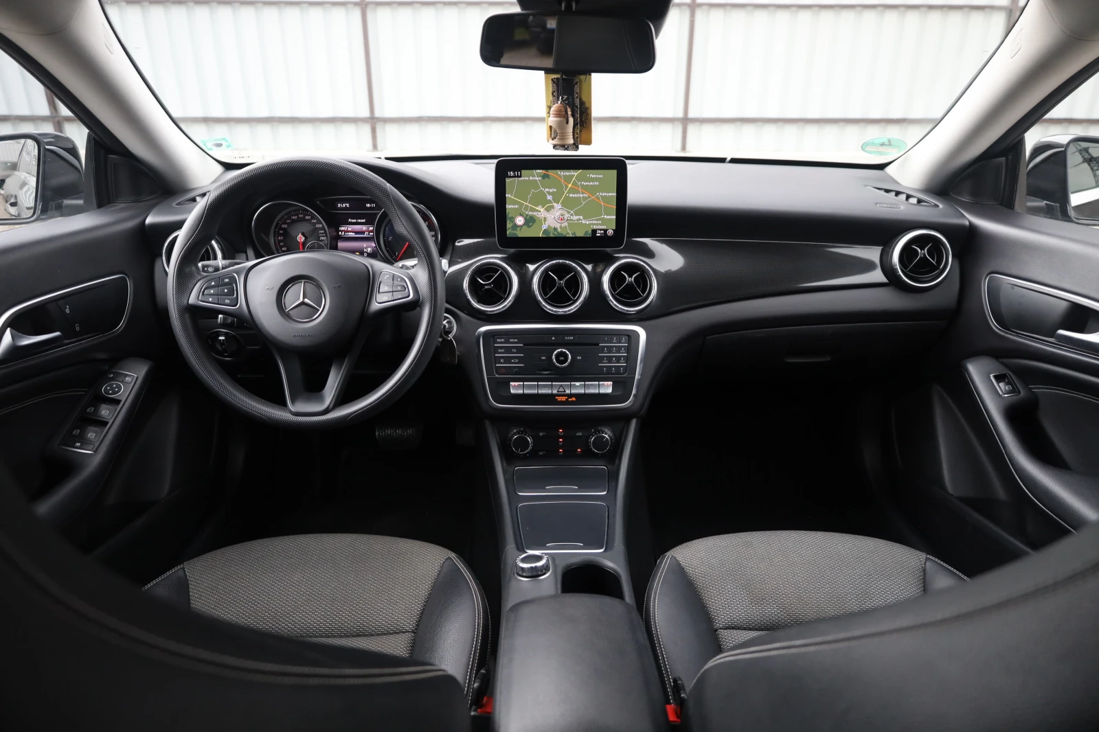 Mercedes-Benz CLA 200 d ShootingBrake Sport SzH NAVI ILS 18Zoll #iCarbg | Mobile.bg � ����������� 11