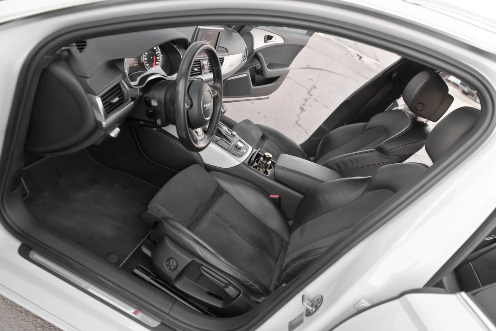 Audi A6 S line quattro 245к.с, снимка 6 - Автомобили и джипове - 54019871