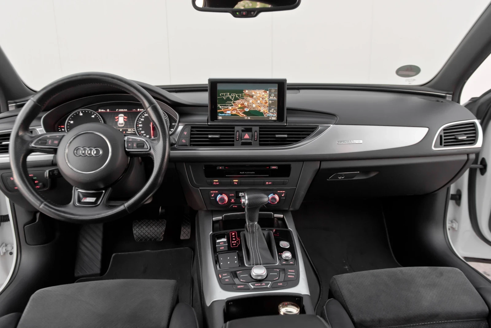 Audi A6 S line quattro 245к.с, снимка 10 - Автомобили и джипове - 54019871