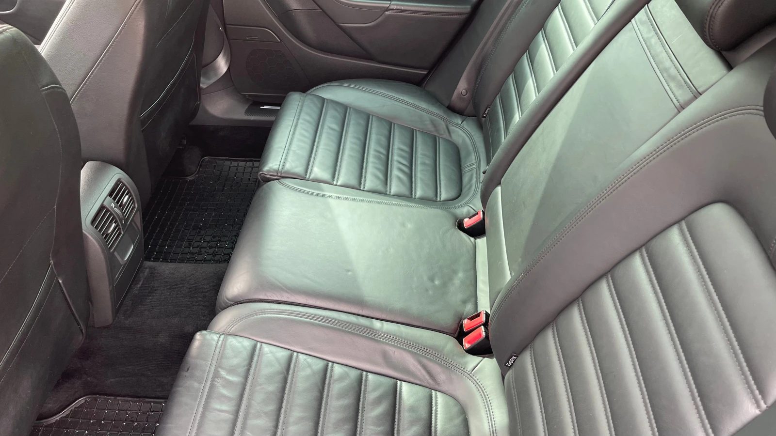 VW Passat, снимка 12 - Автомобили и джипове - 54206810