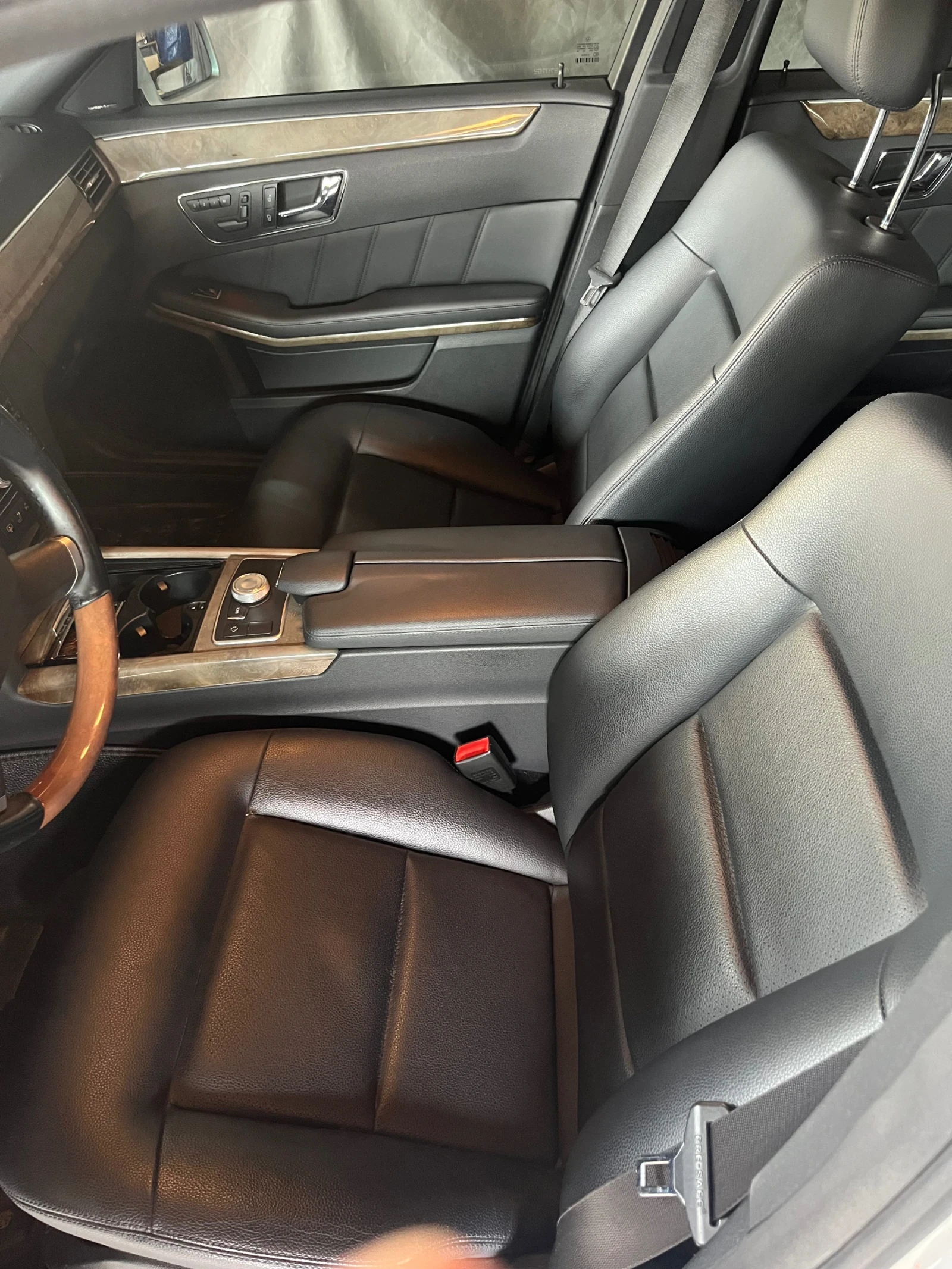 Mercedes-Benz E 350, снимка 17 - Автомобили и джипове - 54580359