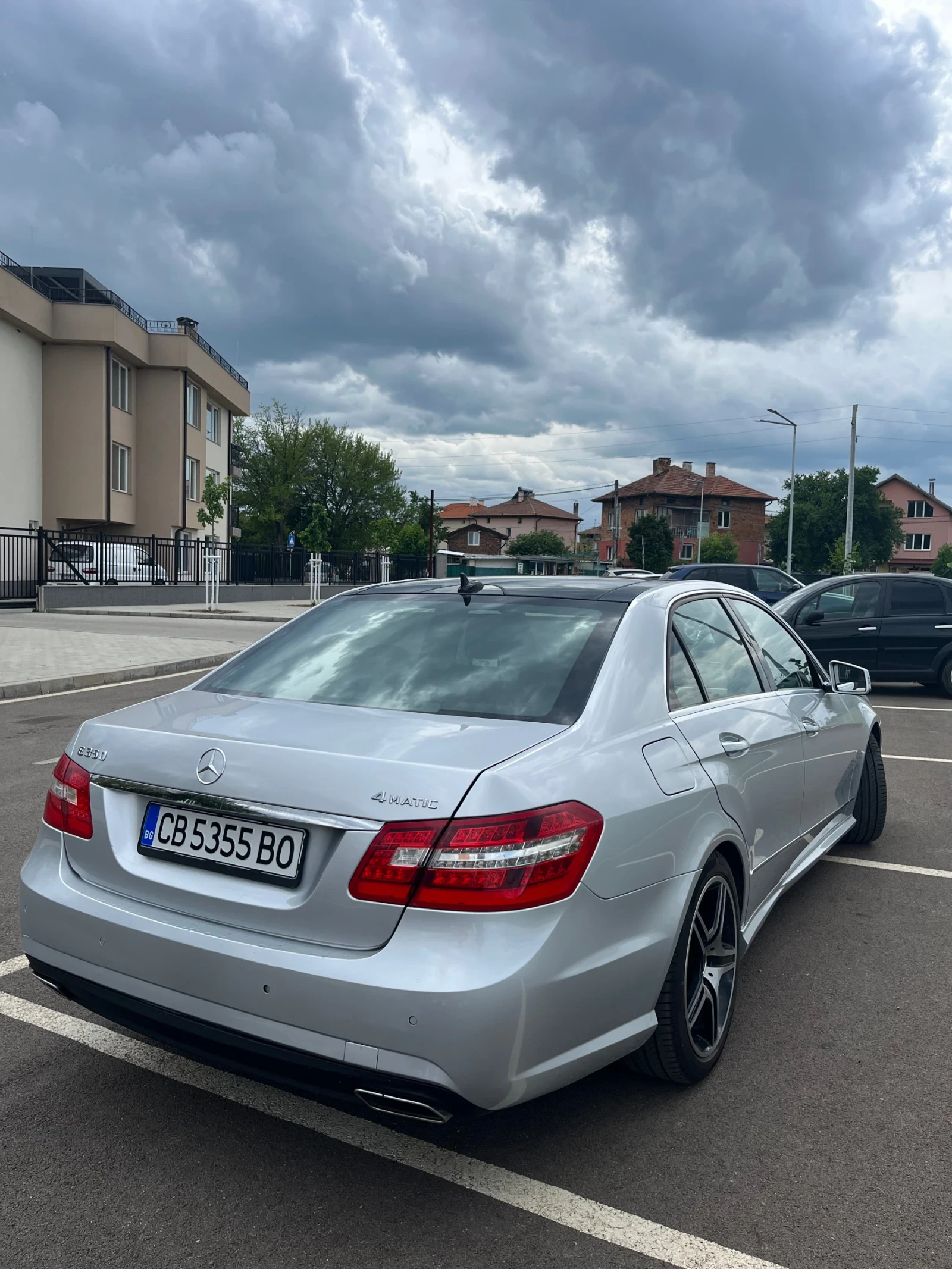 Mercedes-Benz E 350, снимка 4 - Автомобили и джипове - 54580359