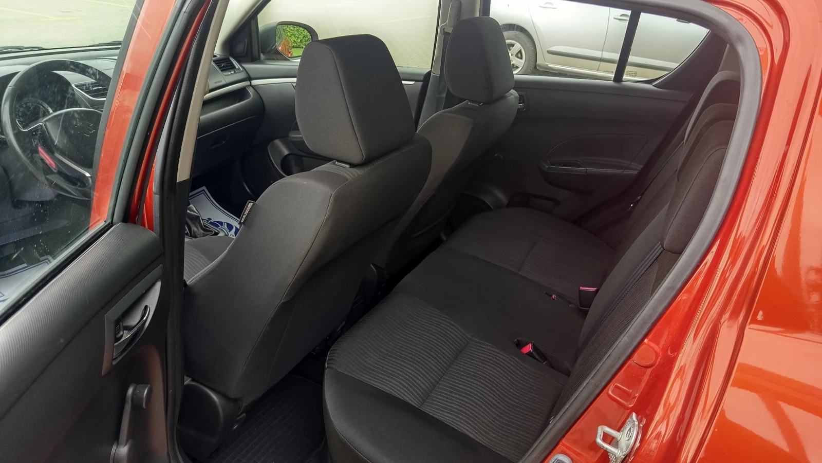 Suzuki Swift 1.3DDIS EORO 5 135000KM, снимка 12 - Автомобили и джипове - 54699075