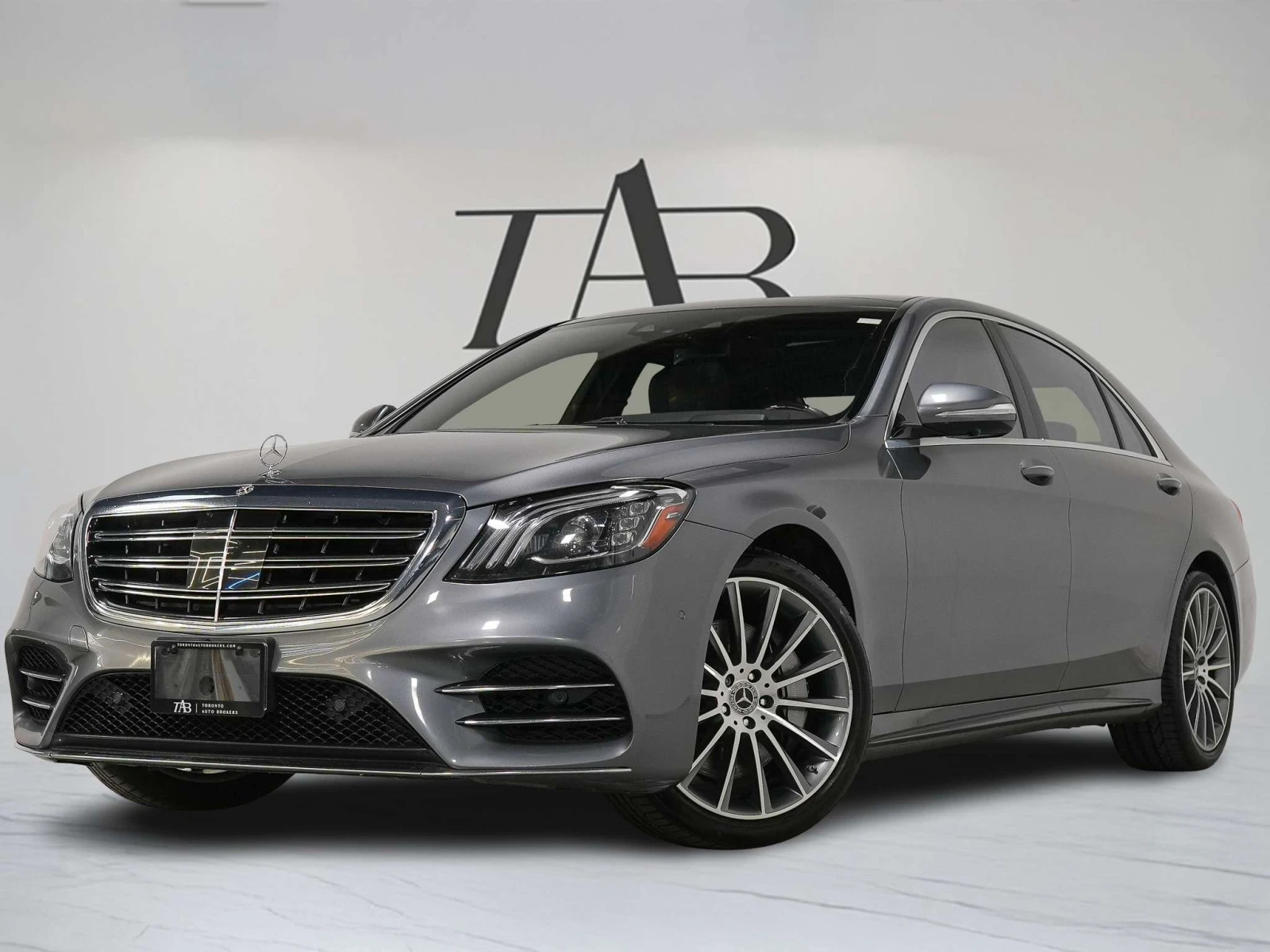 Mercedes-Benz S 560 | AMG PKG | PREMIUM & SPORT PKG | ЦЕНА ДО БГ, снимка 2 - Автомобили и джипове - 54826211