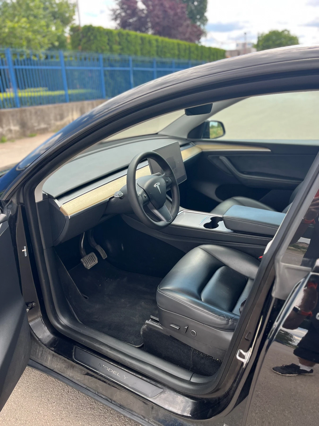 Tesla Model Y ПРОМОЦИОНАЛНА ЦЕНА ДО 10.07! Long Range Dual Motor, снимка 9 - Автомобили и джипове - 55214022