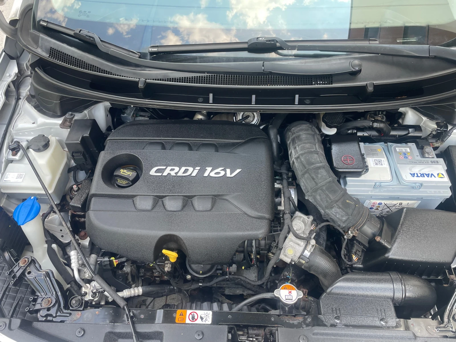 Hyundai I30 1.6 CRDi 136кс , снимка 16 - Автомобили и джипове - 55575652