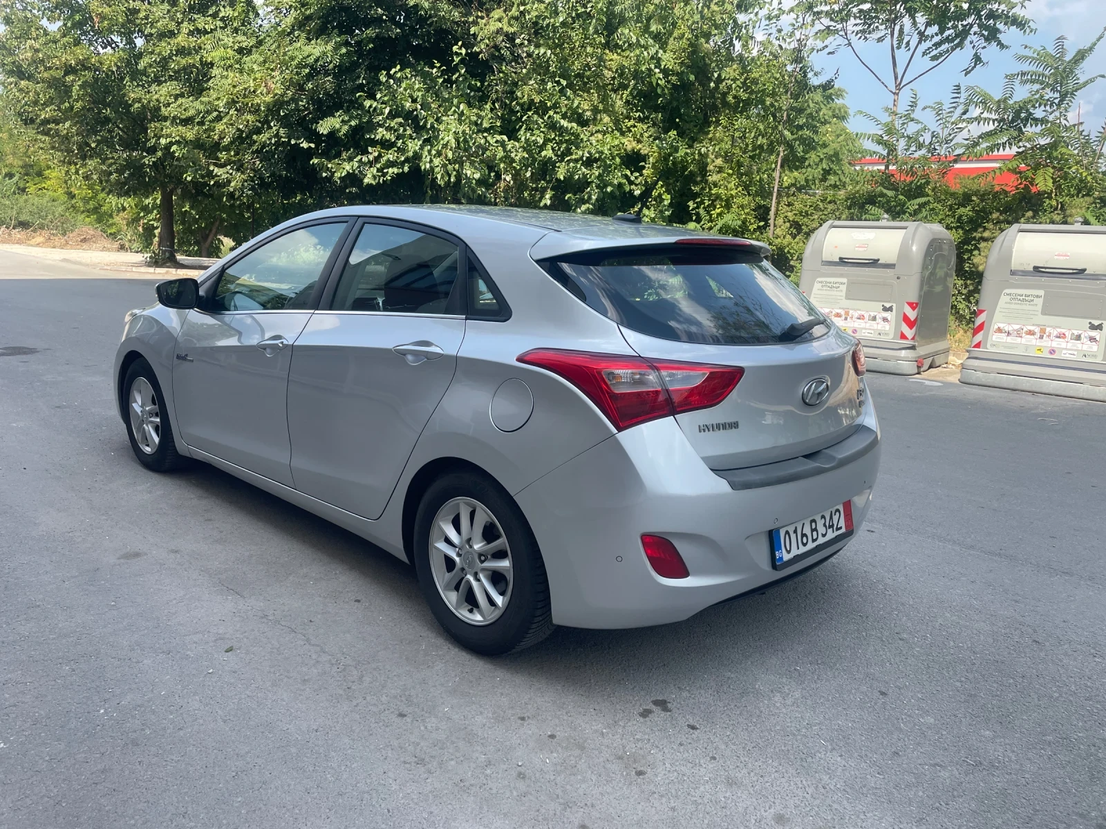 Hyundai I30 1.6 CRDi 136кс , снимка 4 - Автомобили и джипове - 55575652