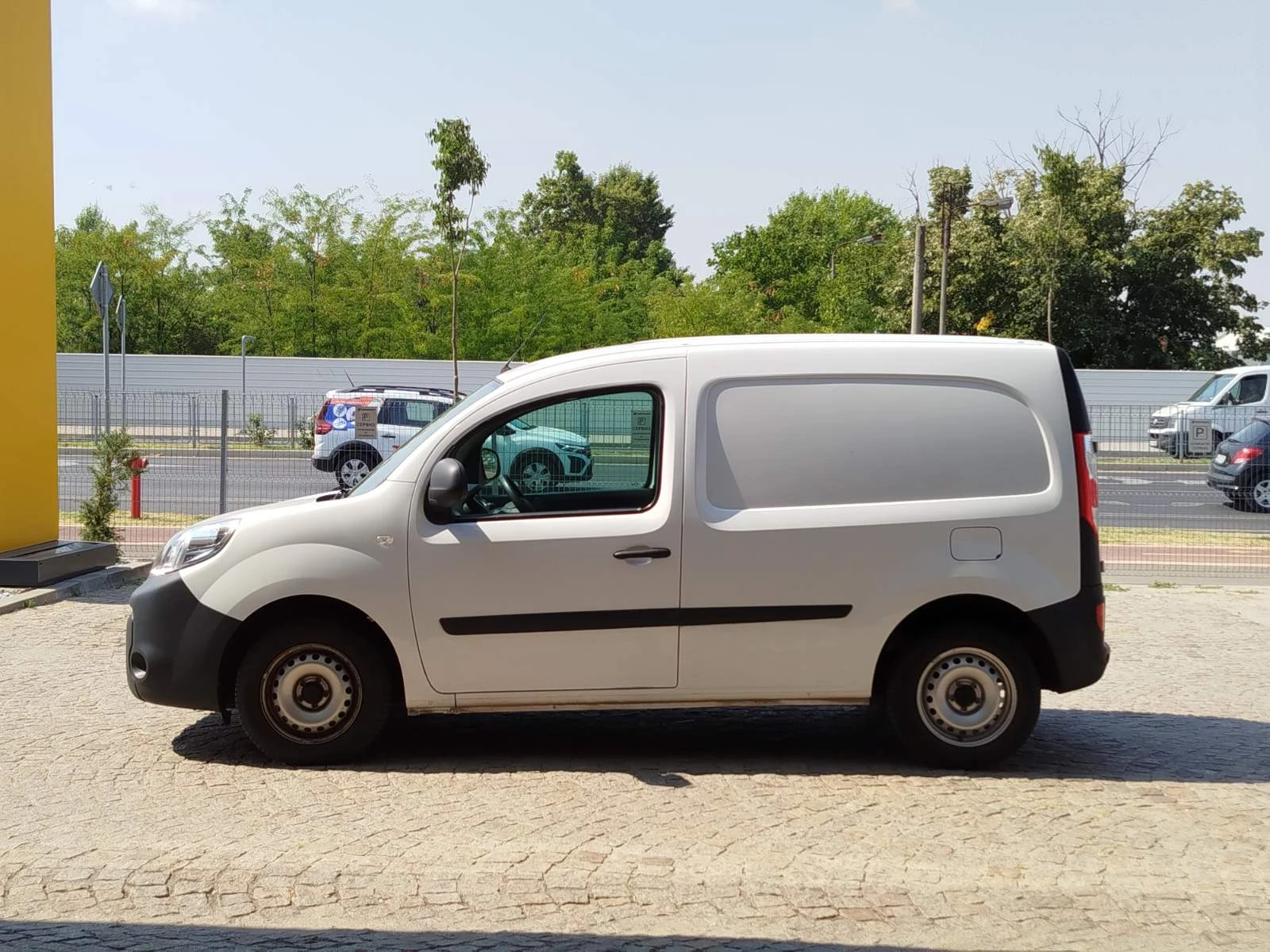 Renault Kangoo 1.5 dCi/95 к.с., снимка 8 - Автомобили и джипове - 55911665