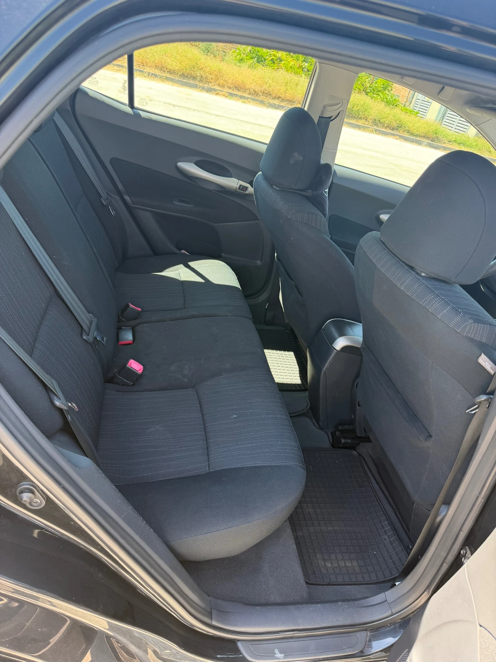 Toyota Auris, снимка 11 - Автомобили и джипове - 56011826