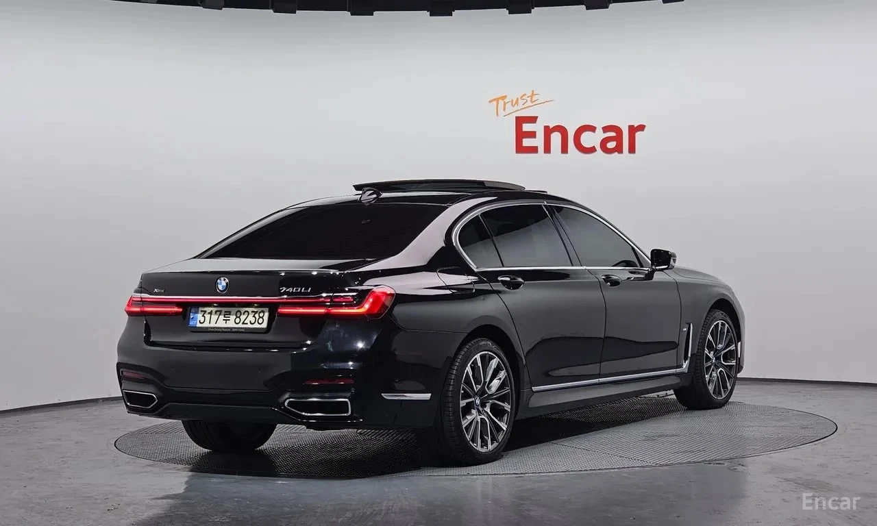 BMW 740 Li xDrive M Sport Package * АВТОКРЕДИТ * , снимка 2 - Автомобили и джипове - 56072922