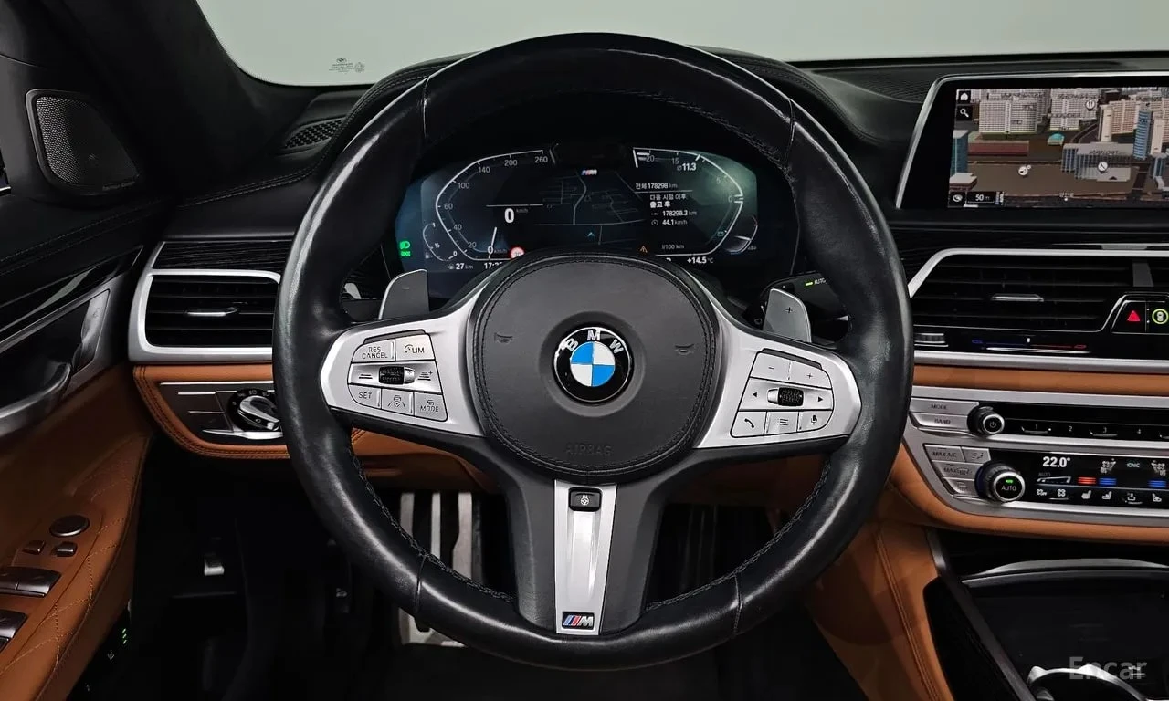 BMW 740 Li xDrive M Sport Package * АВТОКРЕДИТ * , снимка 13 - Автомобили и джипове - 56072922