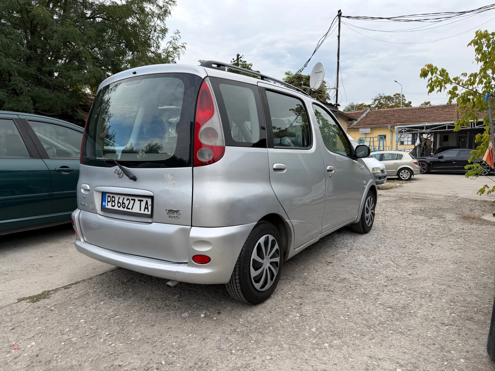 Toyota Yaris verso 1.5VVT-I 101HP GAS KLIMA FACE 2004G, снимка 8 - Автомобили и джипове - 56227555