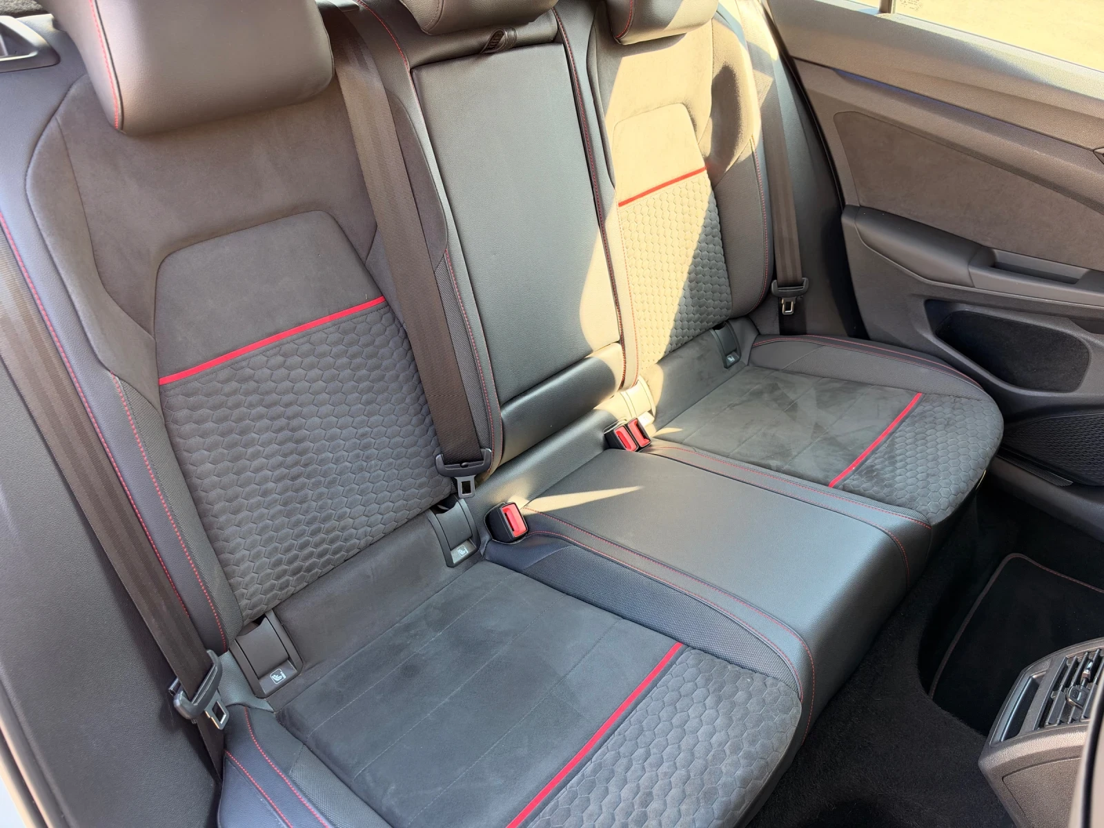 VW Golf GTI 300 CLUBSPORT EDITION  | Mobile.bg � ����������� 12