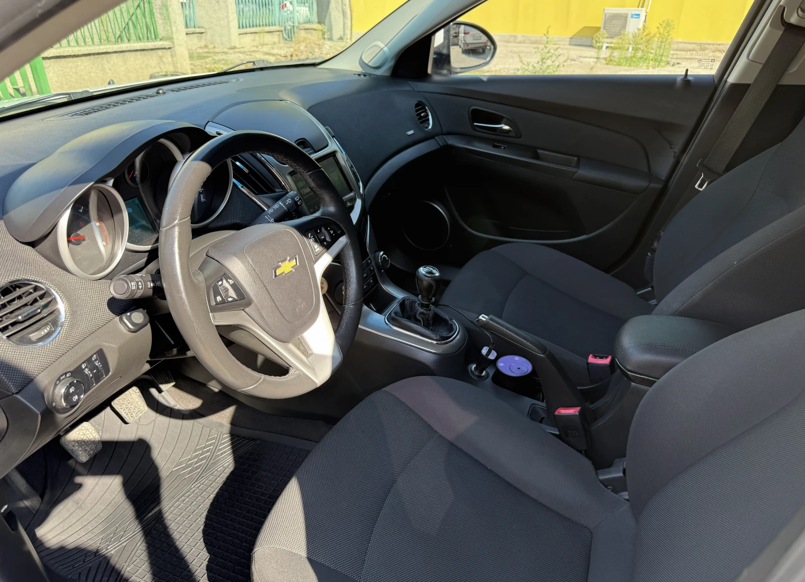 Chevrolet Cruze 1.7 CDTI 130 �.�. ��� | Mobile.bg � ����������� 10