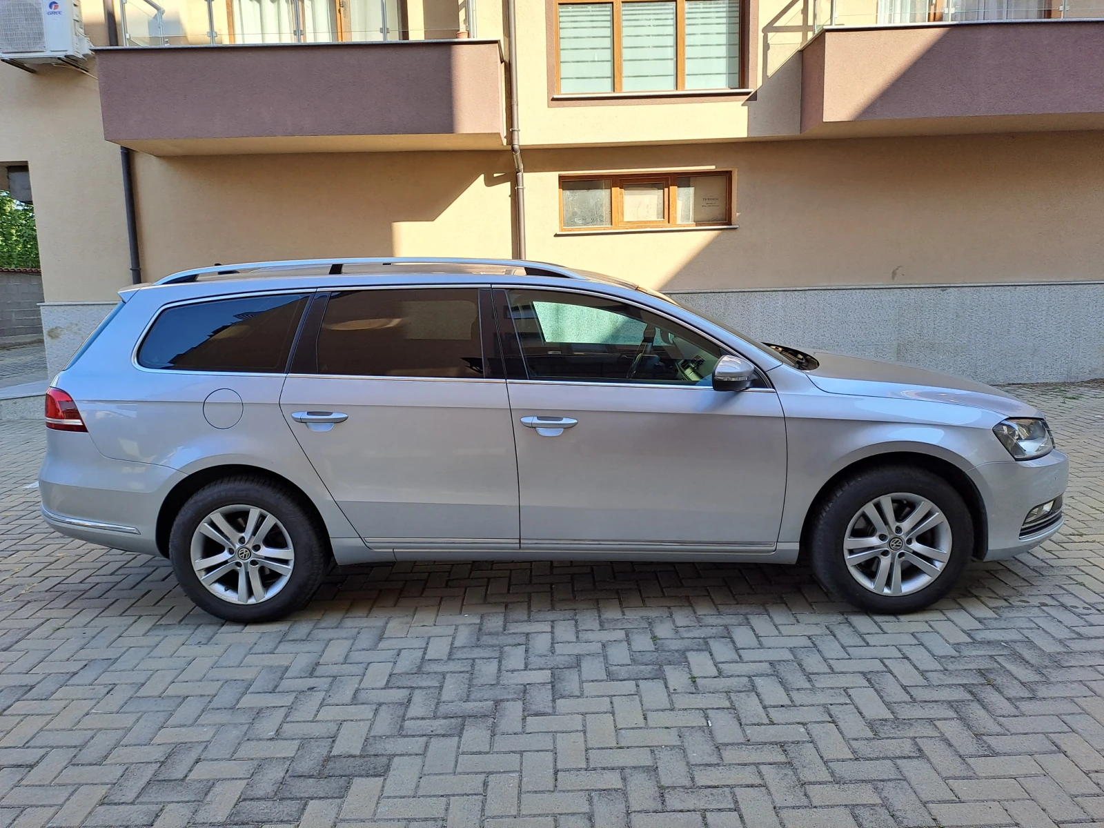 VW Passat 2.0 TDI 6 DSG, снимка 8 - Автомобили и джипове - 56744844
