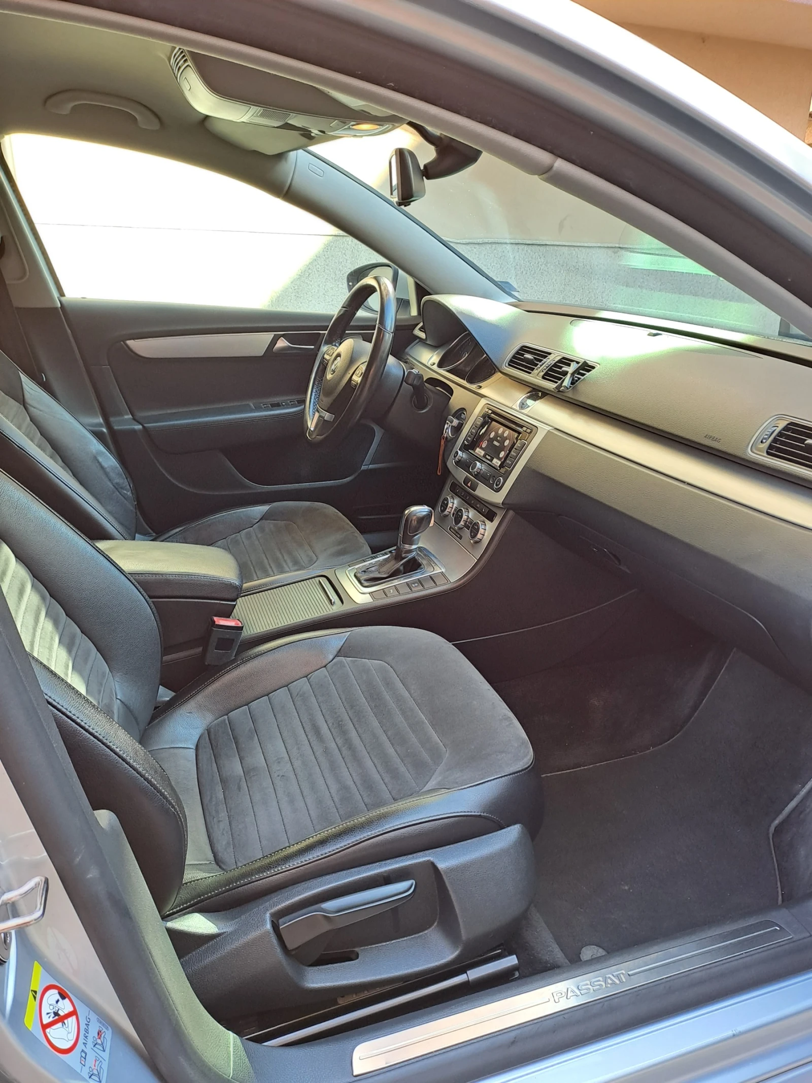 VW Passat 2.0 TDI 6 DSG, снимка 13 - Автомобили и джипове - 56744844