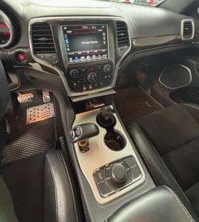 Jeep Grand cherokee 6.4 SRT - 61000 лв. / 31188.80 € - 72829073 9
