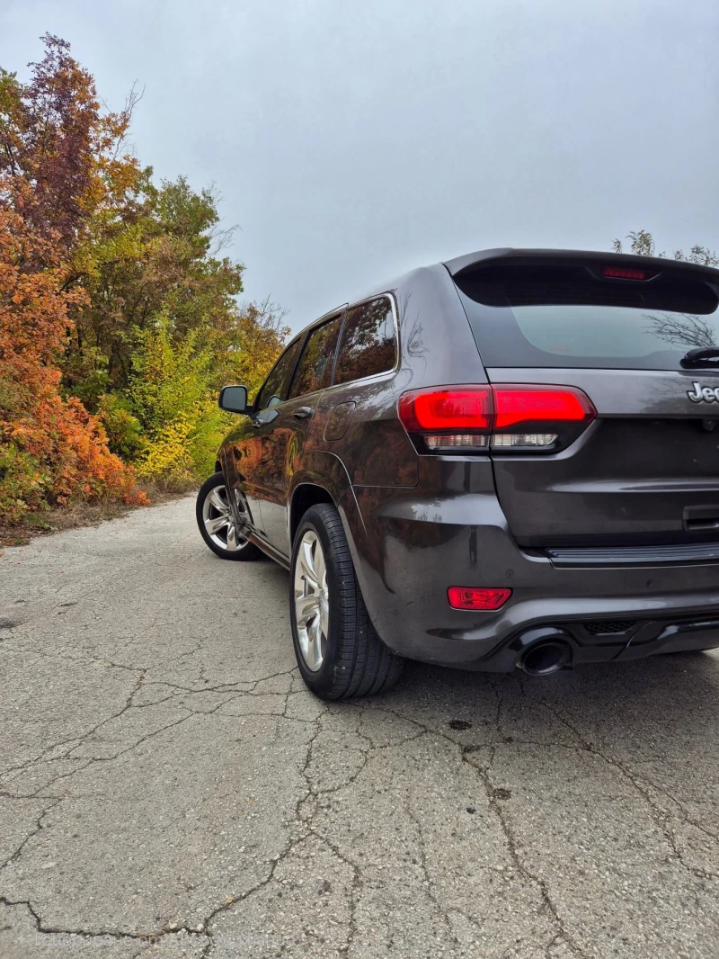 Jeep Grand cherokee 6.4 SRT, снимка 5 - Автомобили и джипове - 52555319