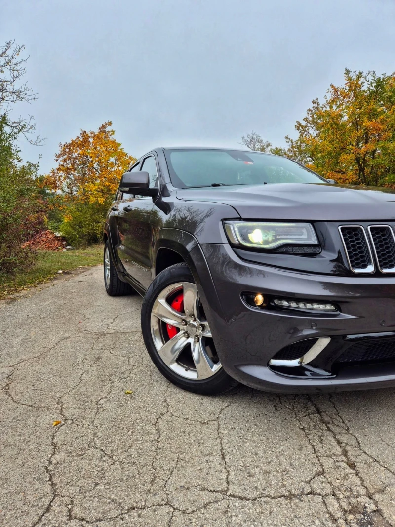 Jeep Grand cherokee 6.4 SRT, снимка 2 - Автомобили и джипове - 52555319