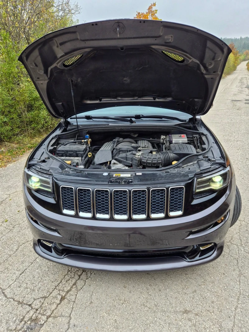 Jeep Grand cherokee 6.4 SRT, снимка 9 - Автомобили и джипове - 52555319