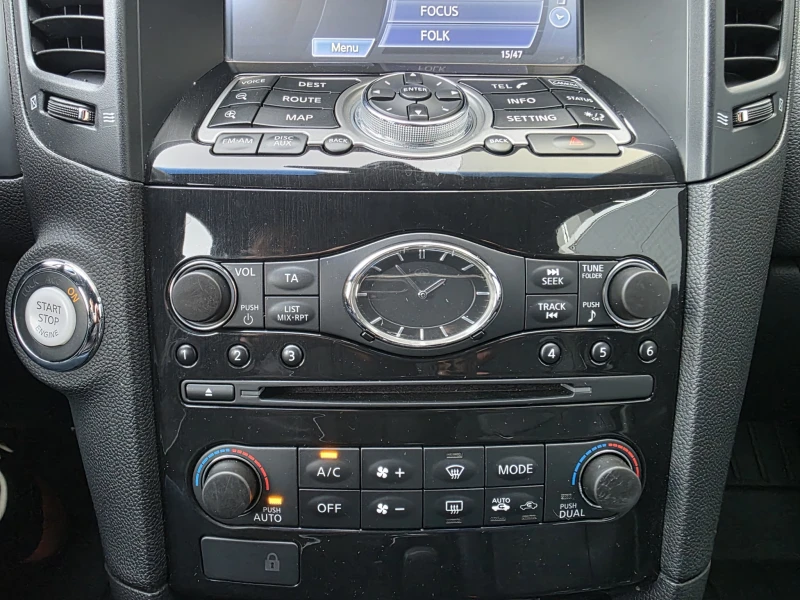 Infiniti QX70 Black Carbon 3.0d V6 AWD, снимка 11 - Автомобили и джипове - 52139974