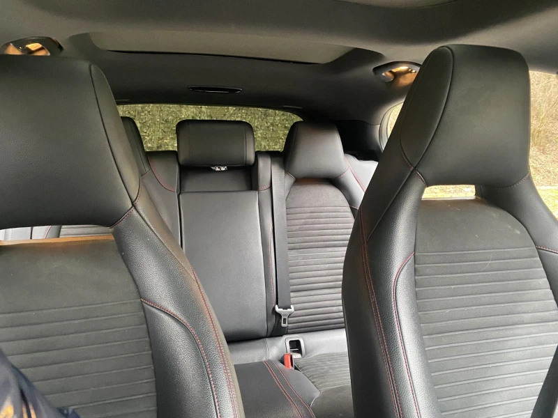 Mercedes-Benz GLA 200 AMG, снимка 10 - Автомобили и джипове - 53095849