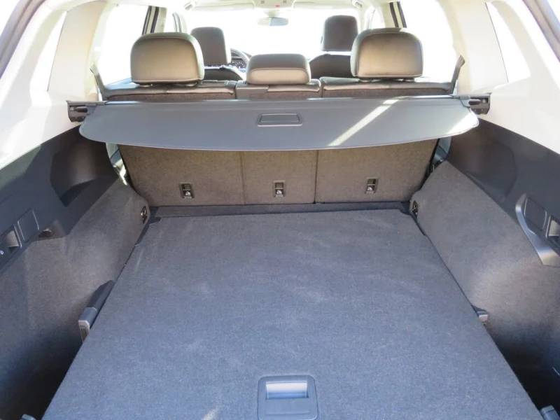 VW Tiguan Comfortline* 4Motion* , снимка 11 - Автомобили и джипове - 53574854