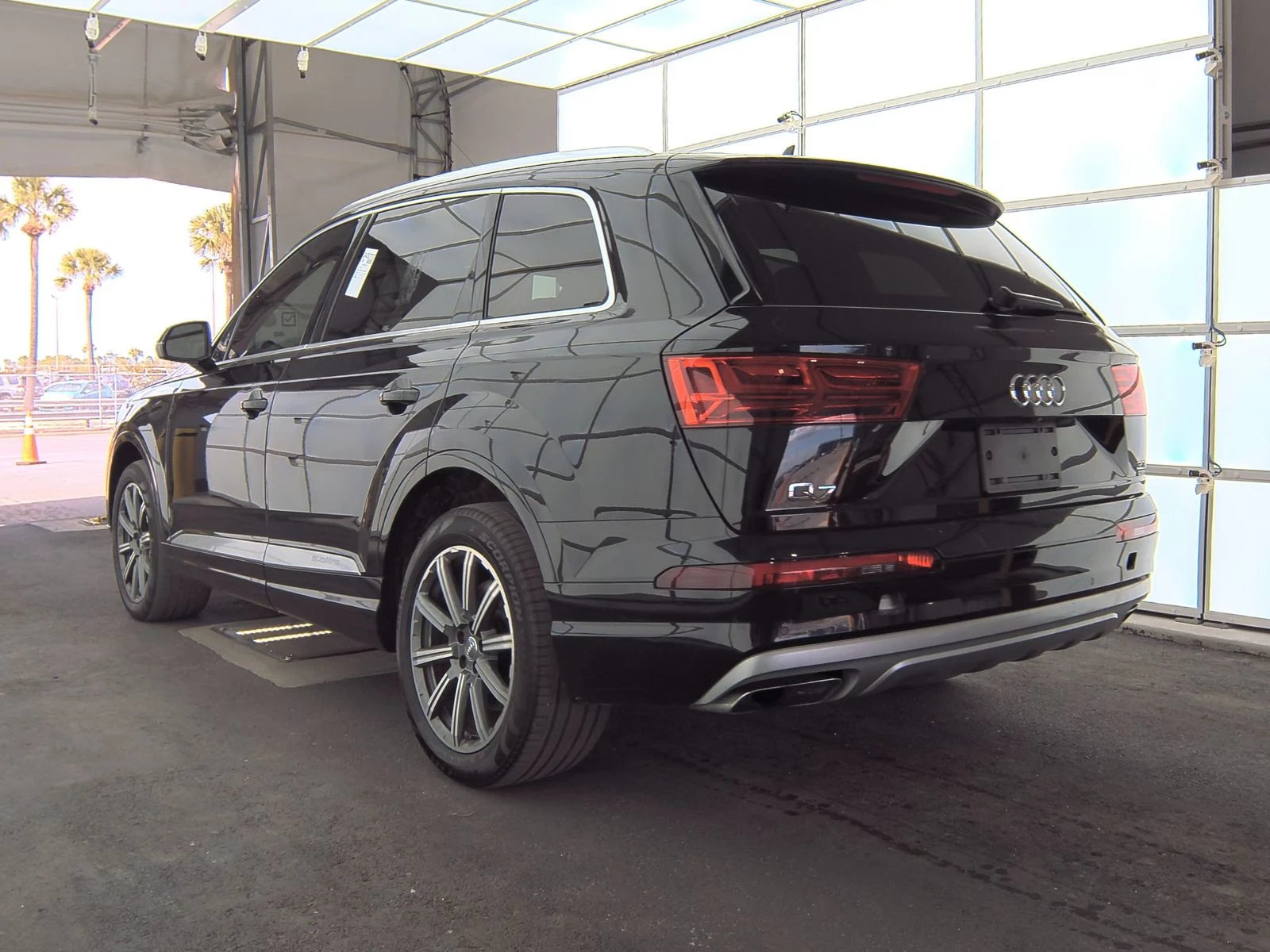 Audi Q7 Virtual Cockpit* панорама* подгрев* обдухване* мас - изображение 3