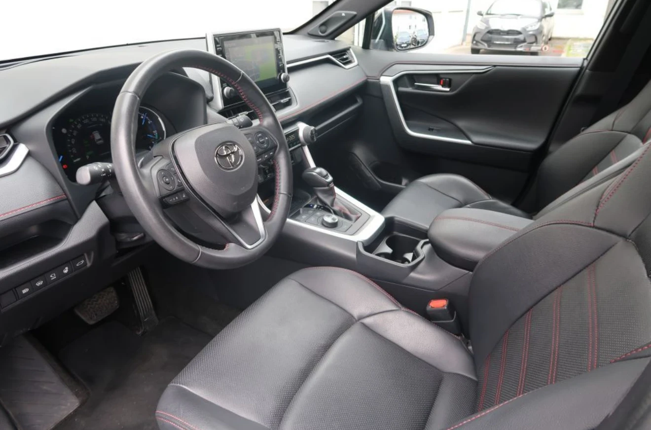 Toyota Rav4 Plug-In/4x4/JBL/Кожа/360 камера/306 к.с. - изображение 9