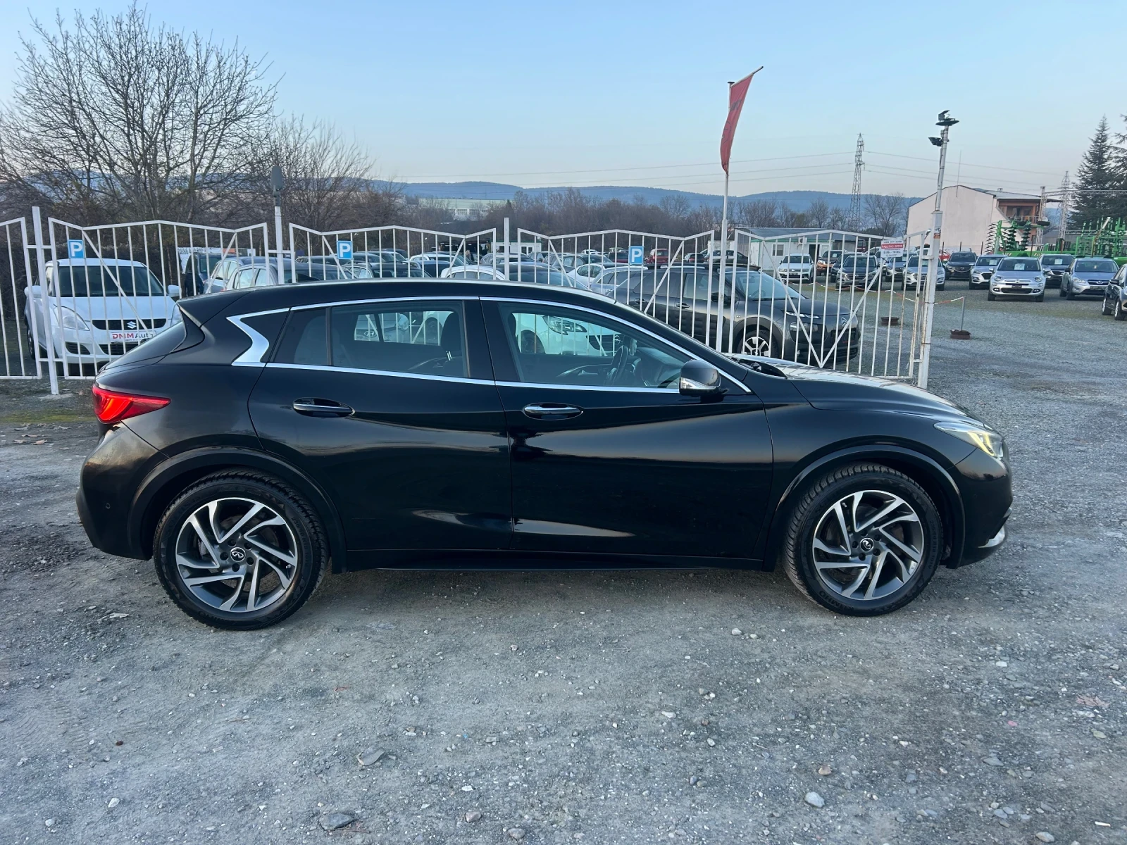 Infiniti Q30 PREMIUM / 4�4 / ��������� / ����6 / 360 ������ | Mobile.bg � ����������� 4