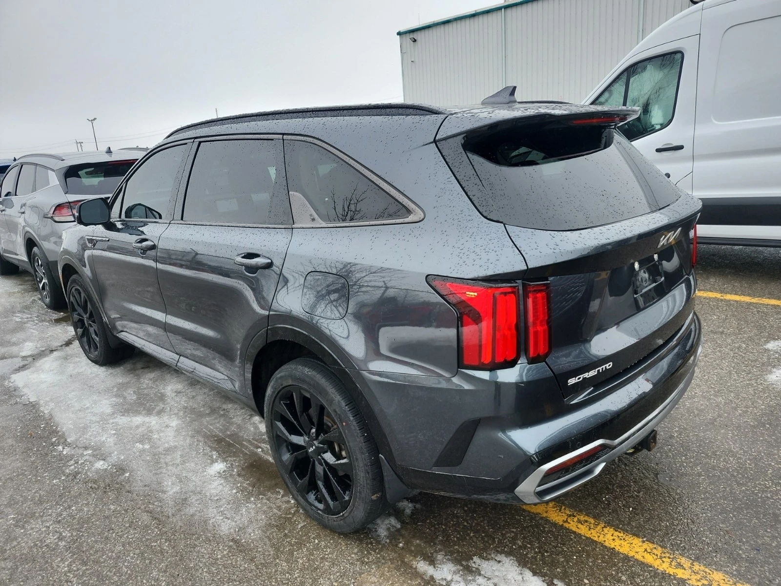 Kia Sorento 2.5L 4cyl AWD - изображение 4