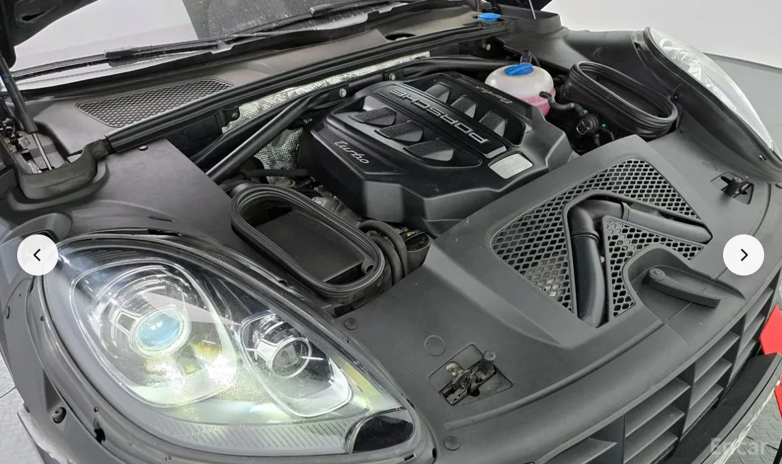 Porsche Macan Turbo* BOSE* PANORAMA* ОБДУХВАНЕ* ПОДГРЕВ* NAVI* , снимка 16 - Автомобили и джипове - 53768724