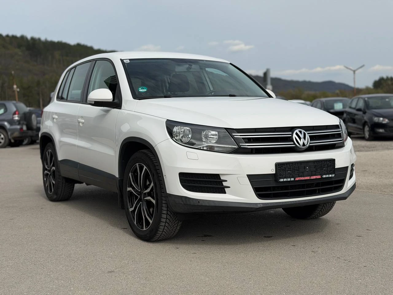 VW Tiguan 1.4TSI FACELIFT, снимка 3 - Автомобили и джипове - 54184156
