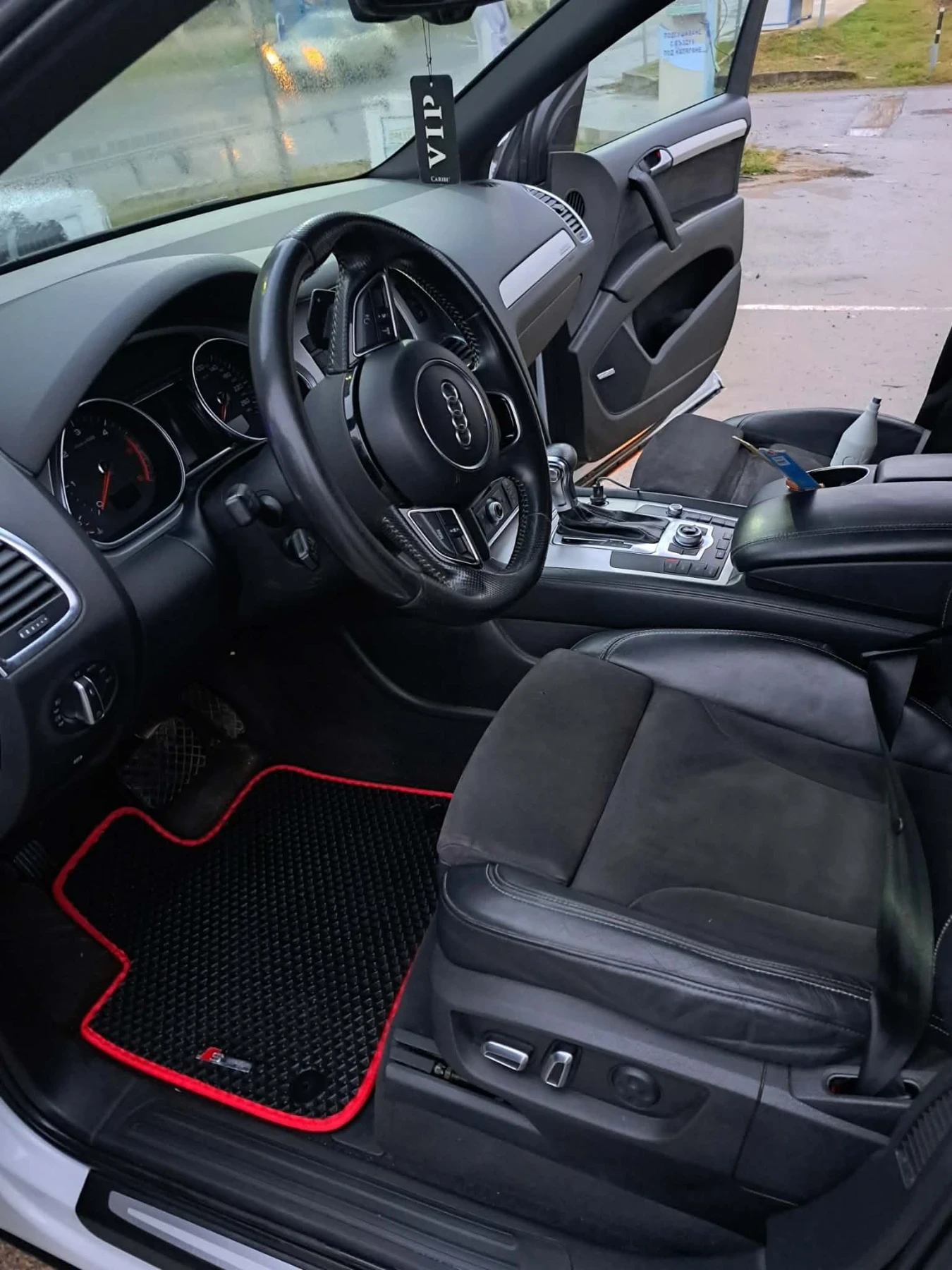 Audi Q7, снимка 4 - Автомобили и джипове - 54658328