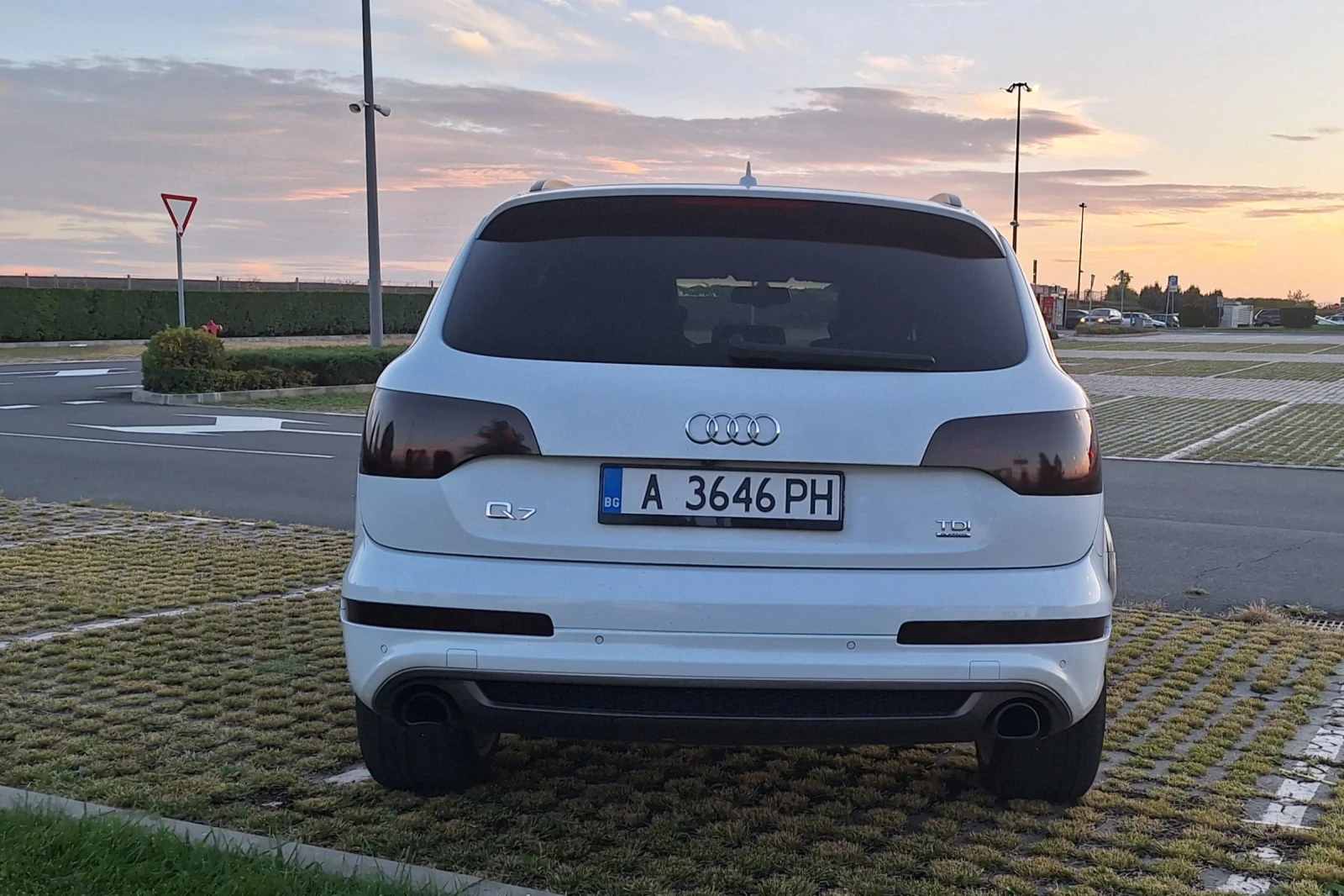 Audi Q7, снимка 2 - Автомобили и джипове - 54658328