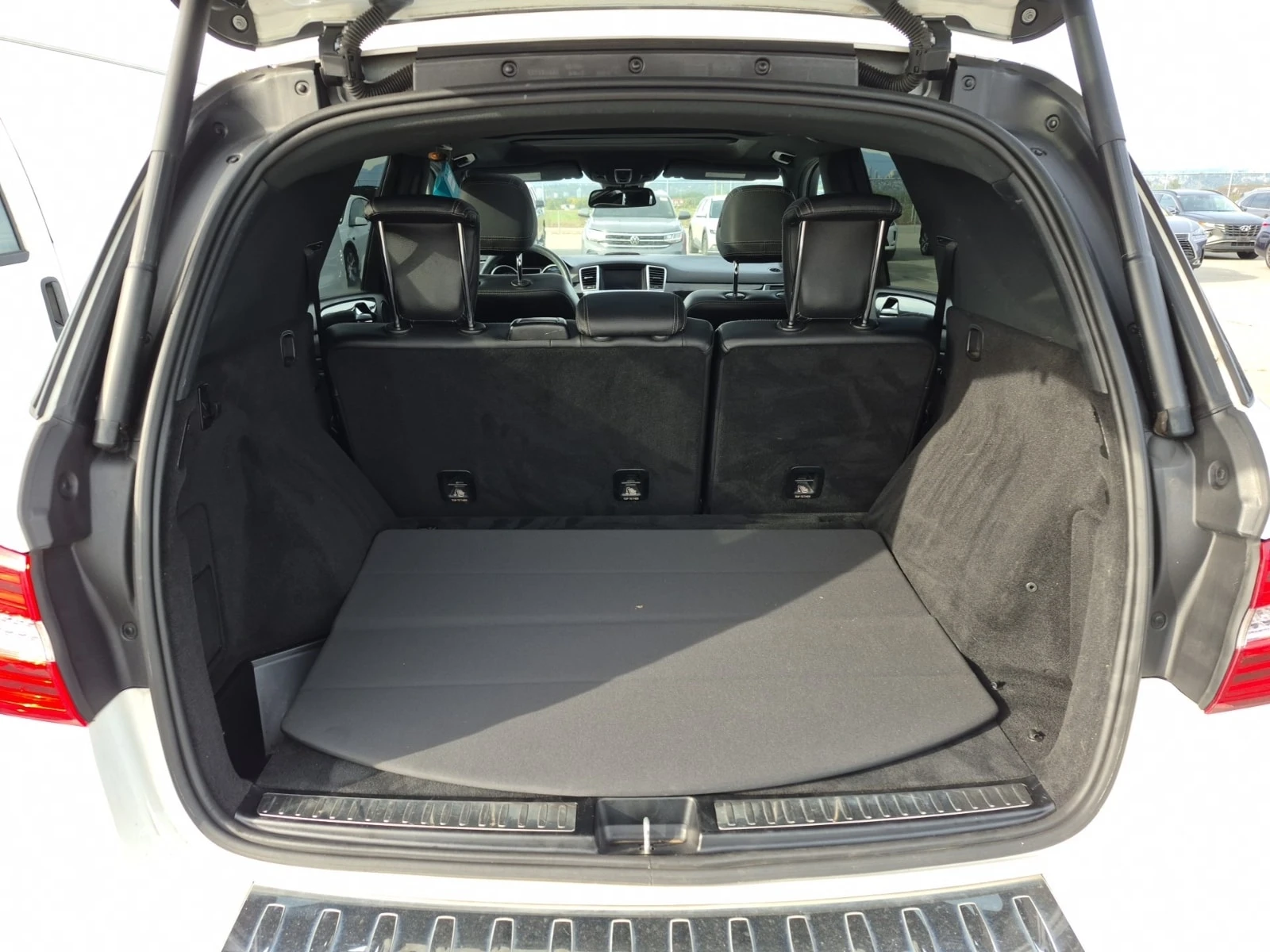 Mercedes-Benz ML 350  BLUETEC / CARFAX / АВТОКРЕДИТ, снимка 13 - Автомобили и джипове - 56023292