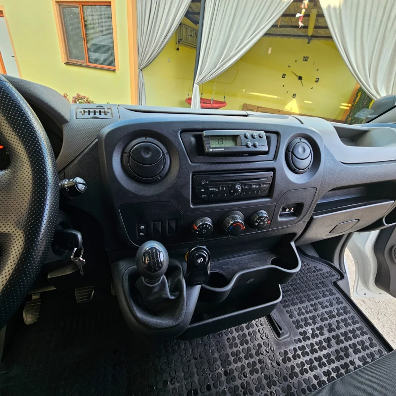 Renault Master, снимка 12 - Бусове и автобуси - 47170787