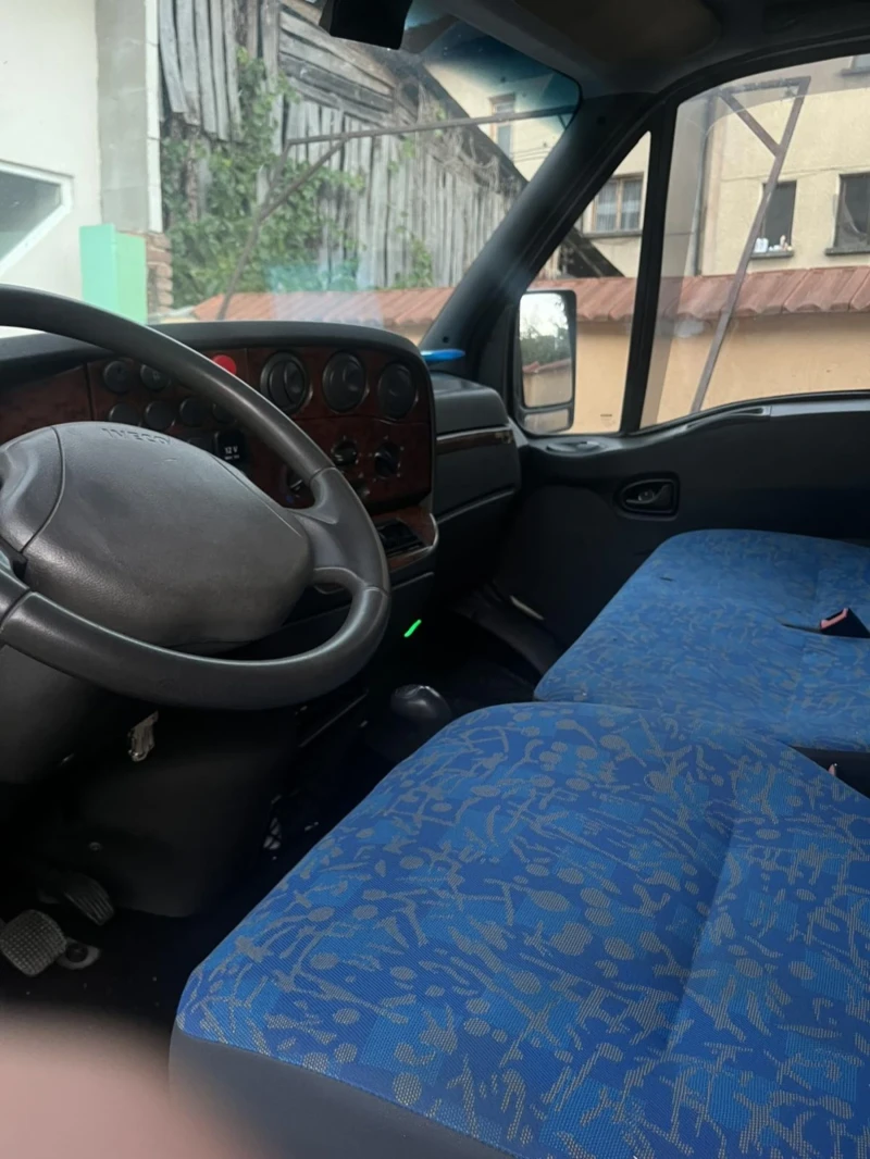 Iveco Daily, снимка 7 - Бусове и автобуси - 52404629
