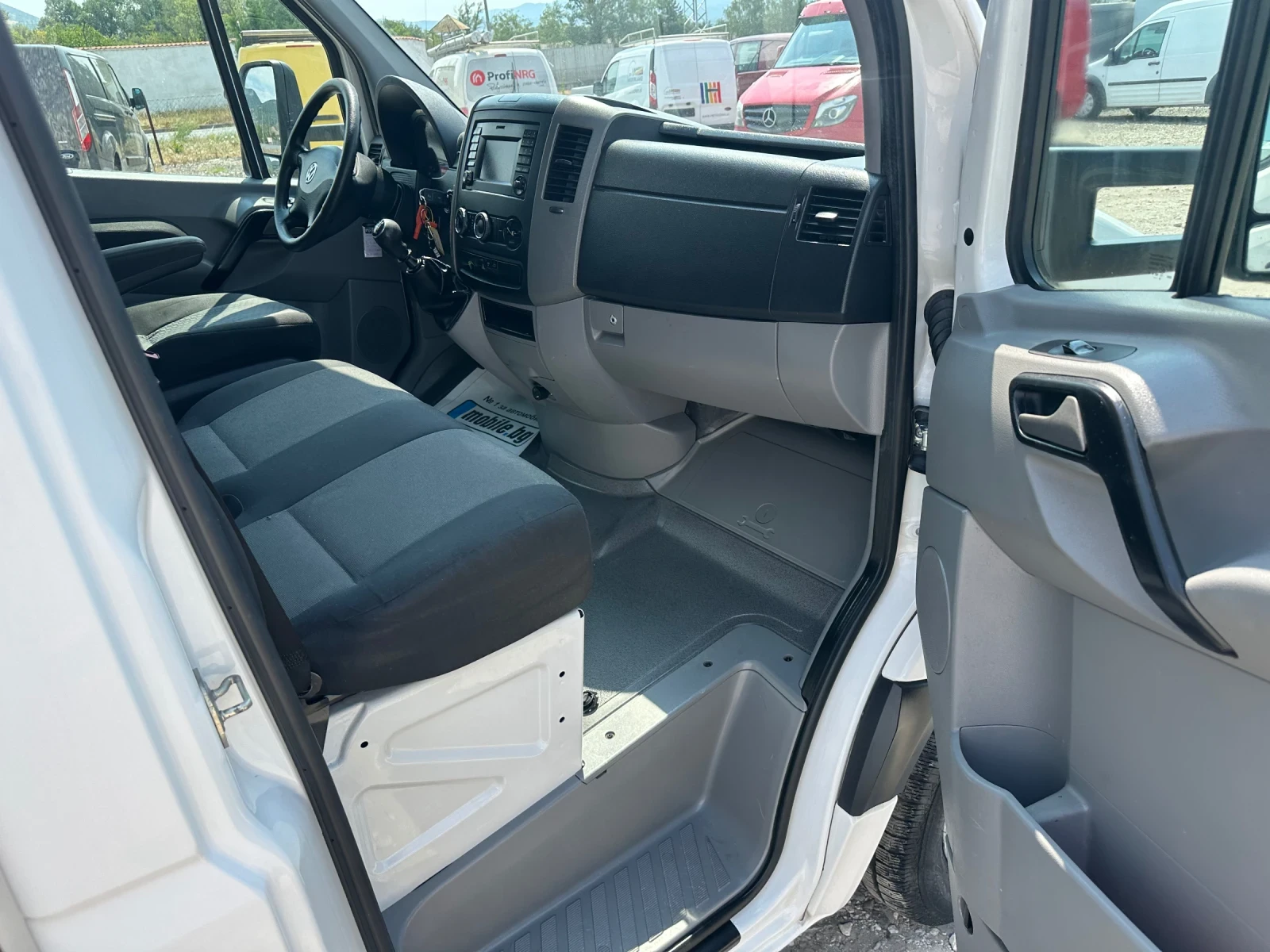 VW Crafter 2.0TDI!XXL!.!EURO6!128x.km! | Mobile.bg   15