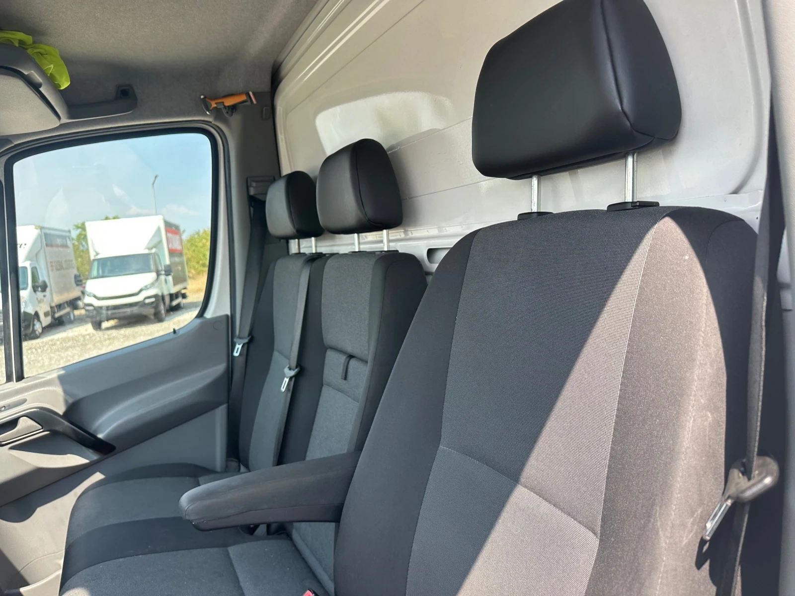 VW Crafter 2.0TDI!XXL!.!EURO6!128x.km! | Mobile.bg   17