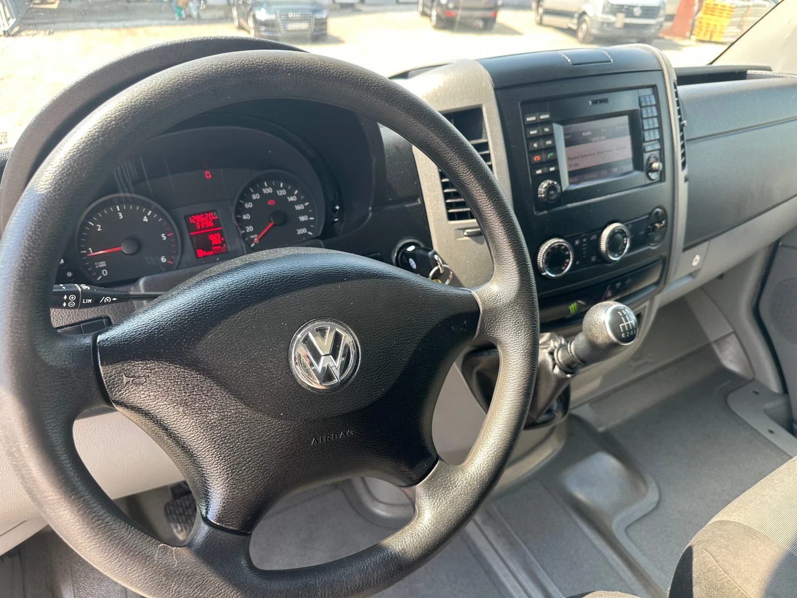 VW Crafter 2.0TDI!XXL!.!EURO6!128x.km! | Mobile.bg   13