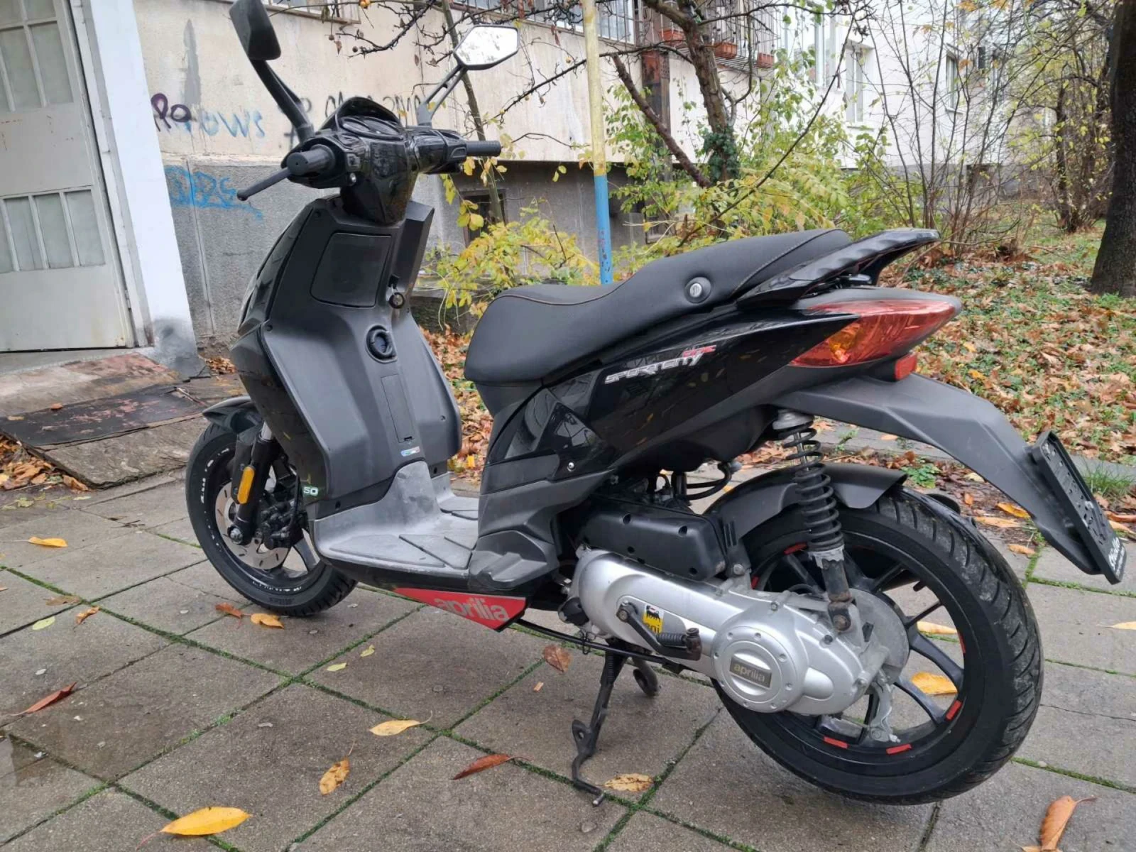 Aprilia 50 Sportcity one 50 - изображение 3