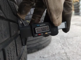 Гуми Зимни 255/45R19, снимка 8