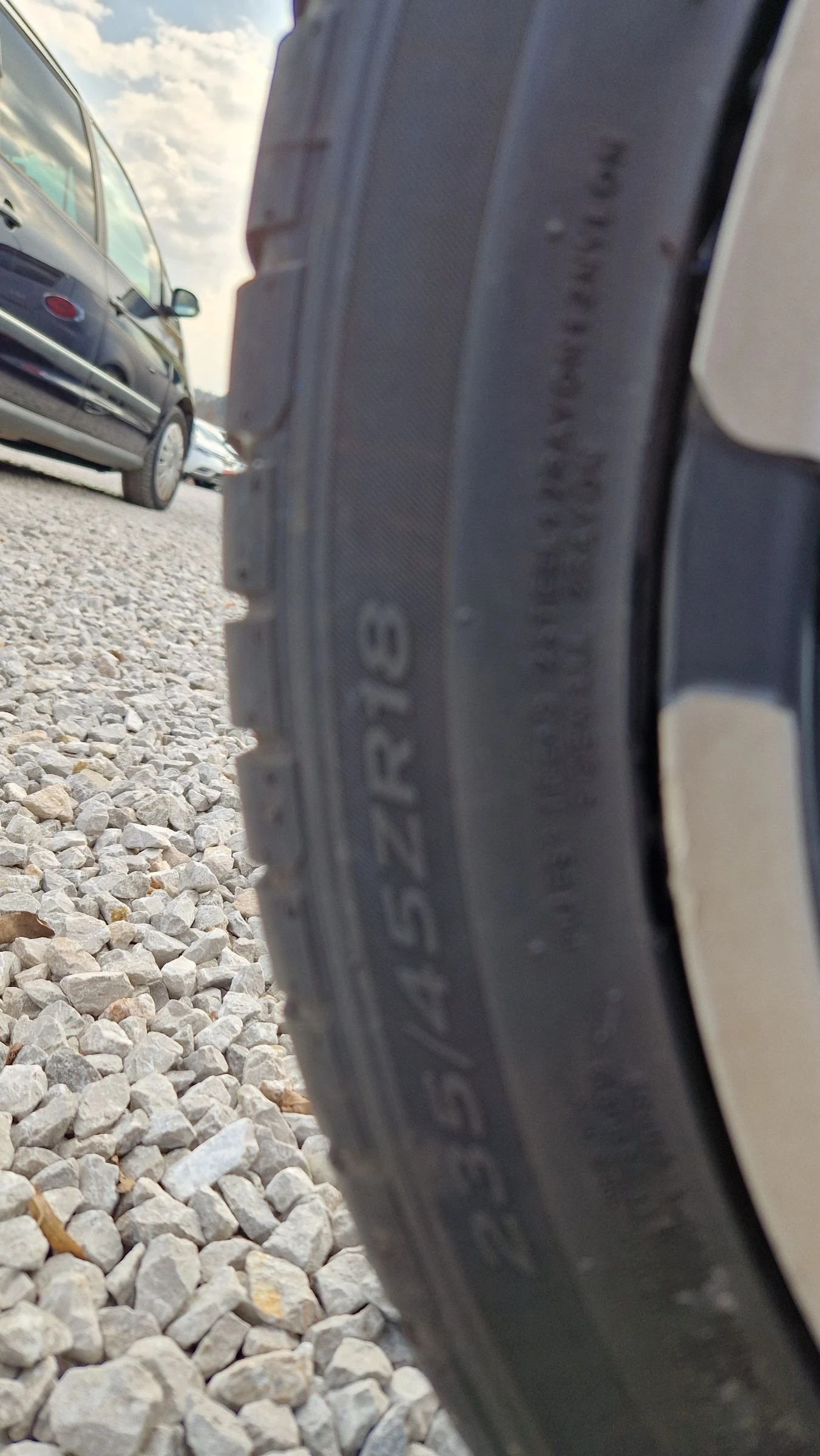    235/45R18 | Mobile.bg   2