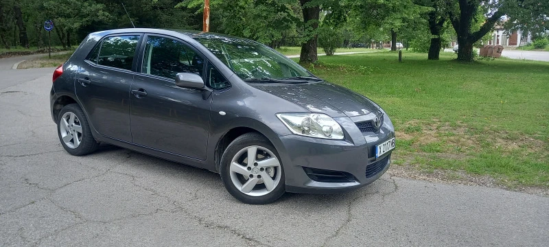 Toyota Auris Аурис 1.4, снимка 4 - Автомобили и джипове - 47308542